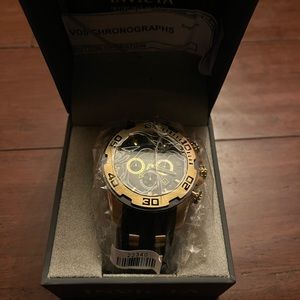 Invicta men’s chronograph watch